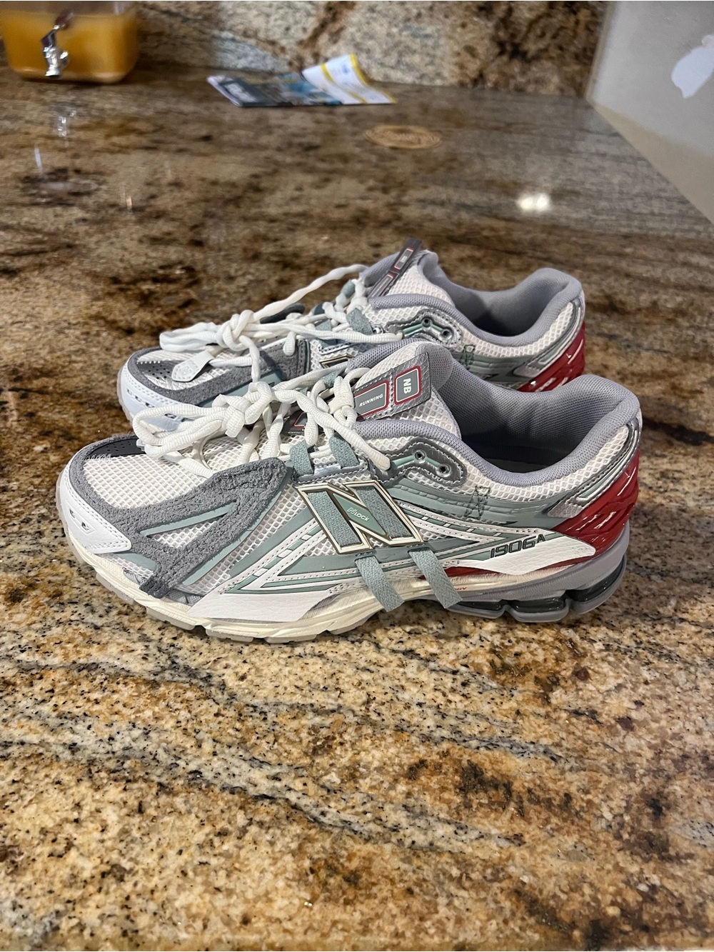 New Balance 1906A Sea Salt Lone Star Grey Men’s 8.5 Women’s 10 U19065DY